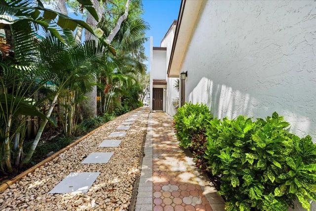2 of 40 - 1301 N Riverside Drive #1, Pompano Beach, FL