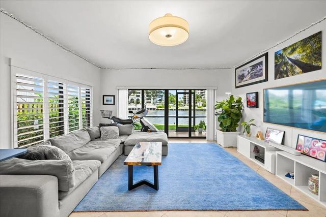 5 of 40 - 1301 N Riverside Drive #1, Pompano Beach, FL