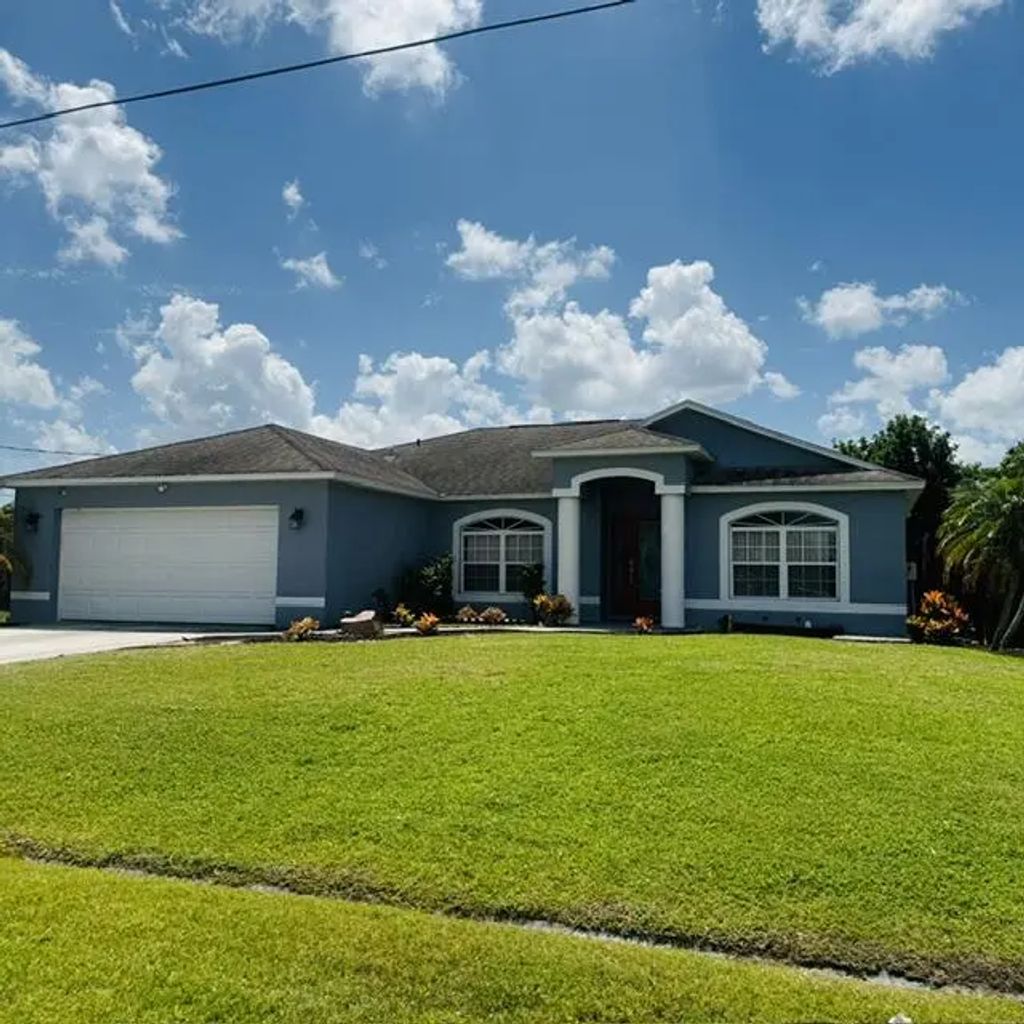170 Sw Christmas Terrace, Port St. Lucie