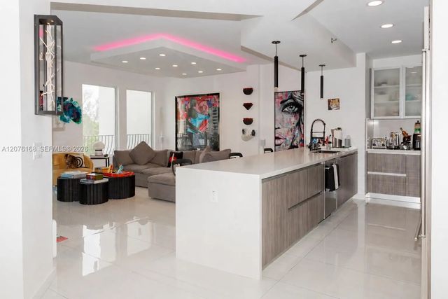 4 of 46 - 3700 Island Boulevard #c402, Aventura, FL