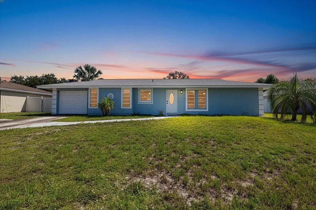 1337 Se Roanoke Street, Port St. Lucie