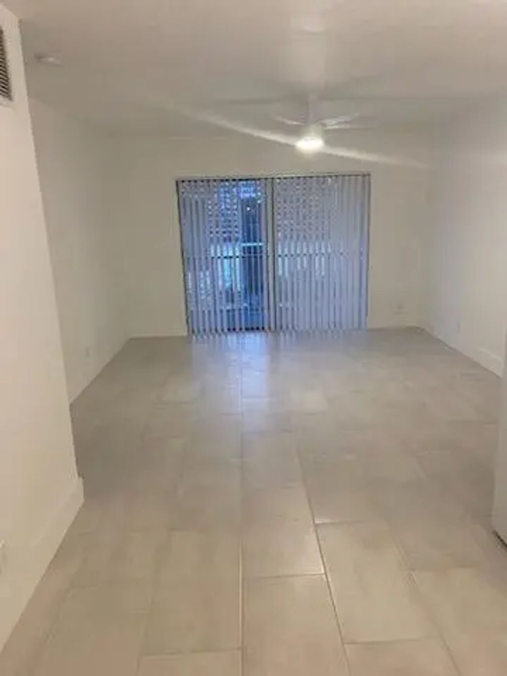 3123 Oakland Shores Drive #d207, Oakland Park
