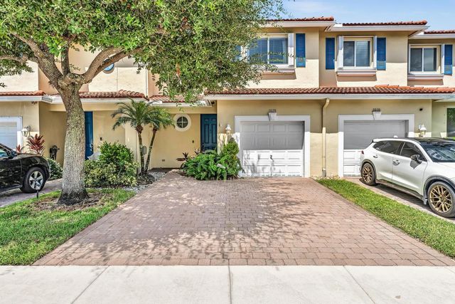 2 of 60 - 3028 N Evergreen Circle, Boynton Beach, FL
