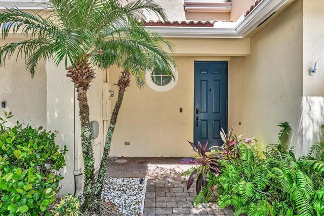5 of 60 - 3028 N Evergreen Circle, Boynton Beach, FL