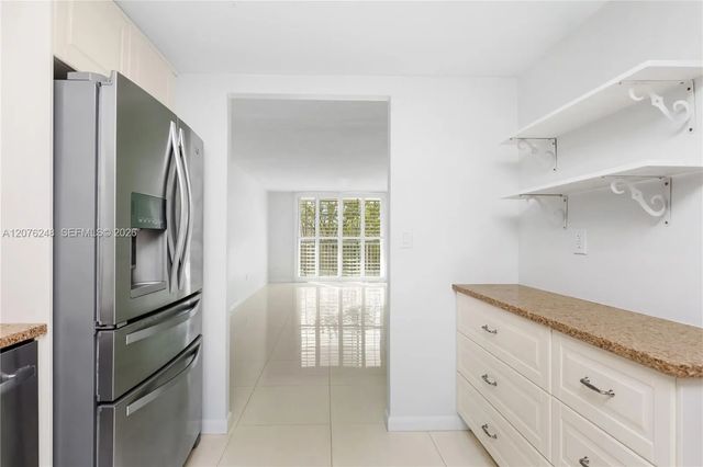 5 of 55 - 210 Sea View Drive #207, Key Biscayne, FL