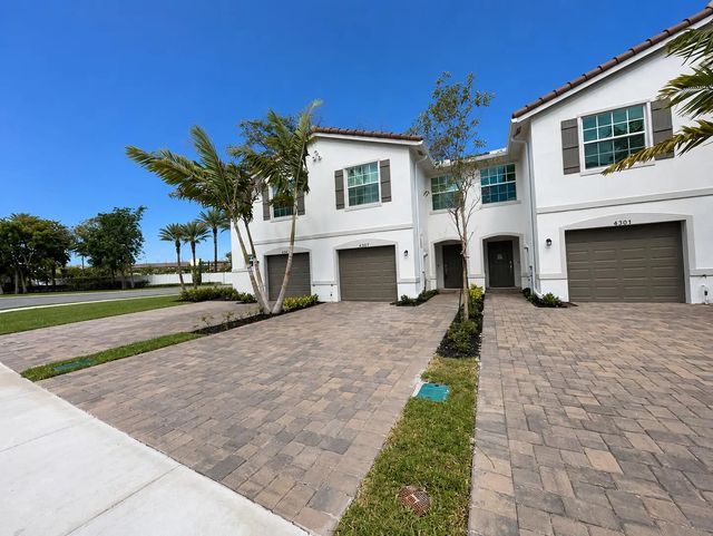 6907 Broadwater Lane, Lake Worth
