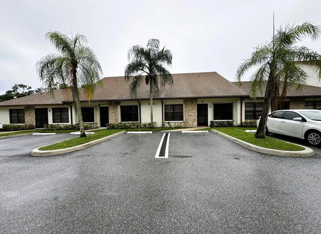 1040 Parkside Green Drive #c, Greenacres