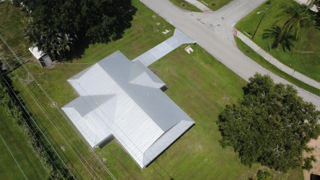 2 of 32 - 5572 Se Cable Drive, Stuart, FL