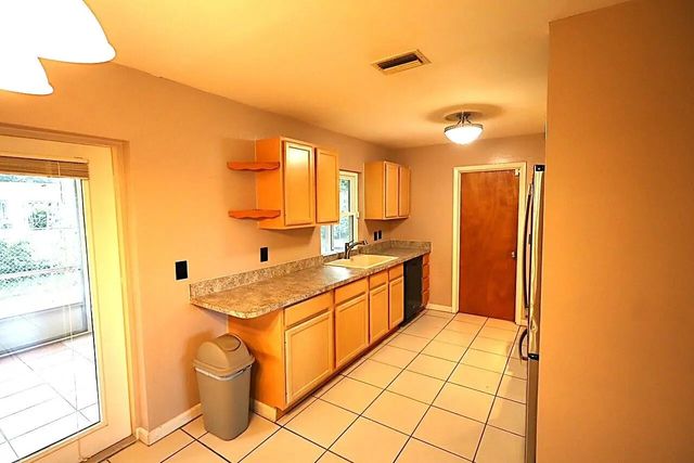 4 of 32 - 5572 Se Cable Drive, Stuart, FL