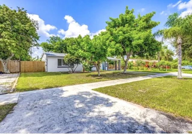 3 of 61 - 512 Bayberry Drive, Lake Park, FL