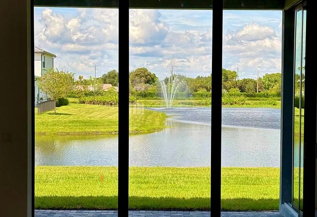 5 of 34 - 4951 Naugle Way #18 Livingston, Davie, FL