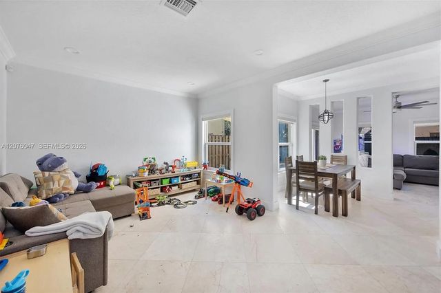 4 of 42 - 1602 Se 20th Road, Homestead, FL