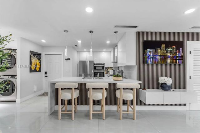 2 of 35 - 1180 Nw 124th Place #208, Miami, FL