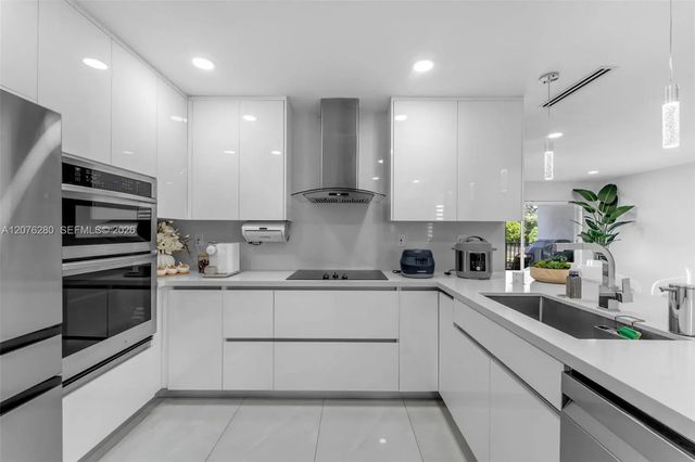 4 of 35 - 1180 Nw 124th Place #208, Miami, FL