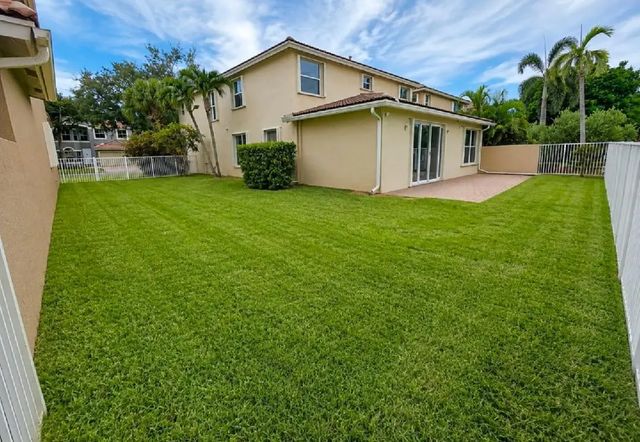 5 of 28 - 5292 Sancerre Circle, Lake Worth, FL