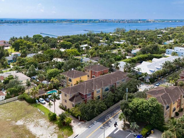 5 of 35 - 530 S Federal Highway #2, Lake Worth Beach, FL