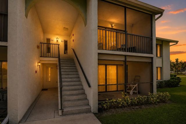 2 of 24 - 3744 Savoy Lane #e2, West Palm Beach, FL