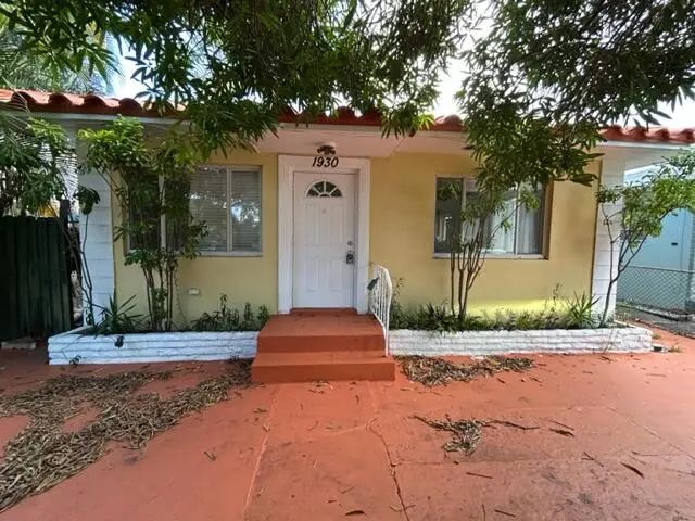 2 of 37 - 1930 Pierce Street #1-4, Hollywood, FL