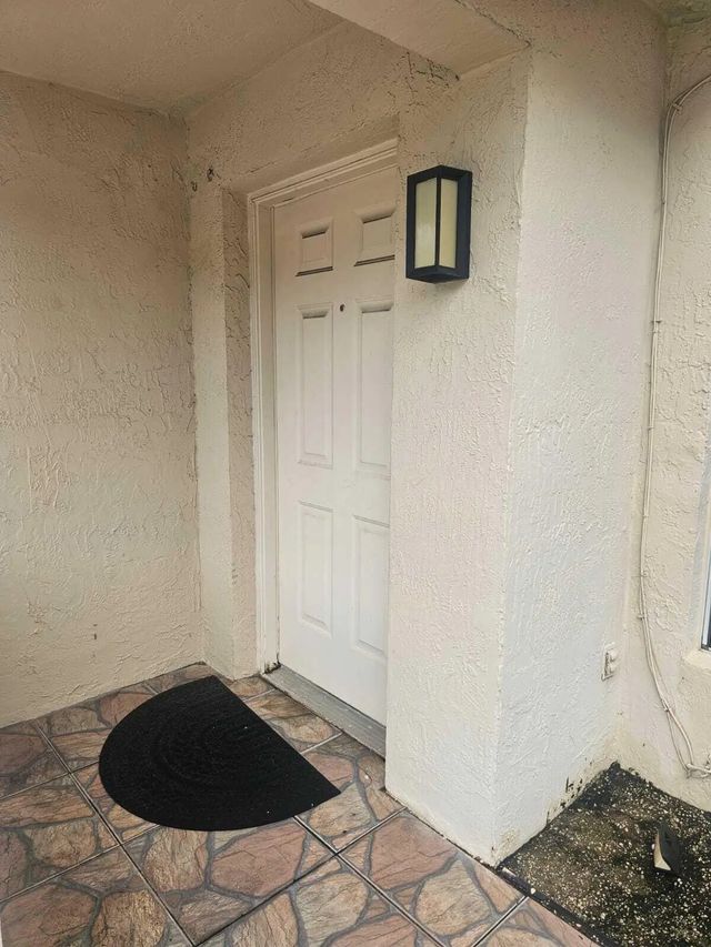 4 of 9 - 3353 Nw 197th Terrace, Miami Gardens, FL