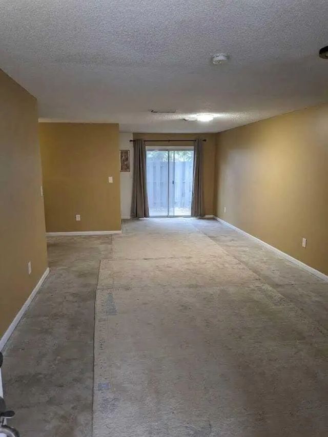 5 of 9 - 3353 Nw 197th Terrace, Miami Gardens, FL