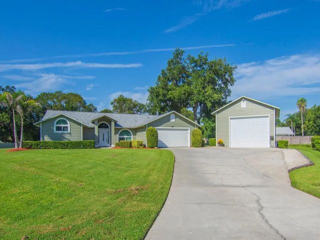 3 of 35 - 3555 3rd Place Sw, Vero Beach, FL