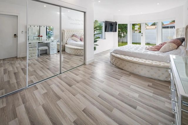 2 of 26 - 1460 Marseille Drive, Miami Beach, FL
