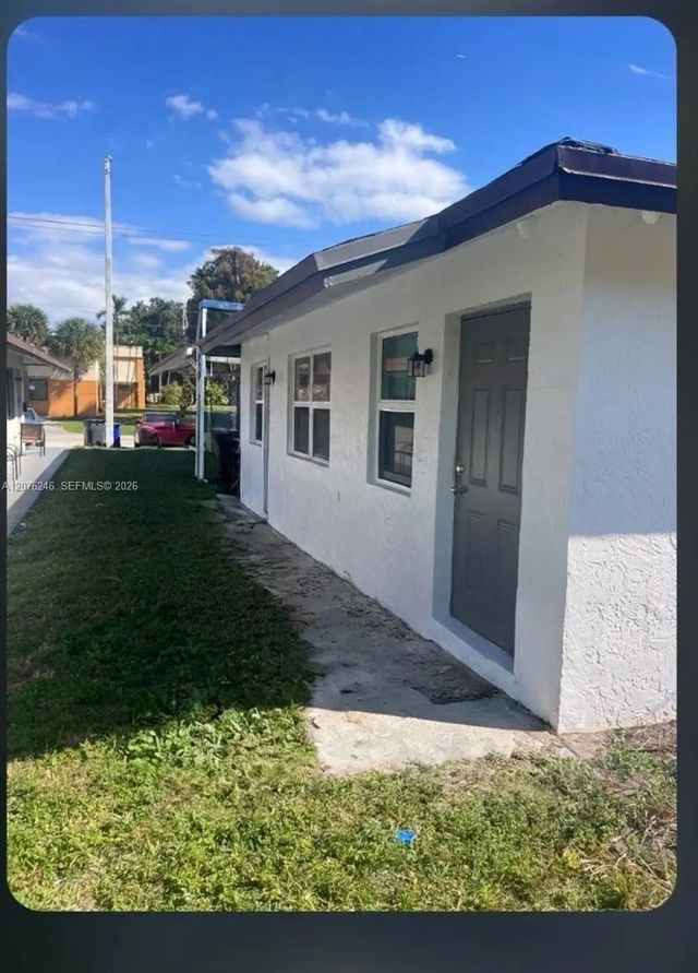 2 of 7 - 2500 Franklin Drive, Fort Lauderdale, FL