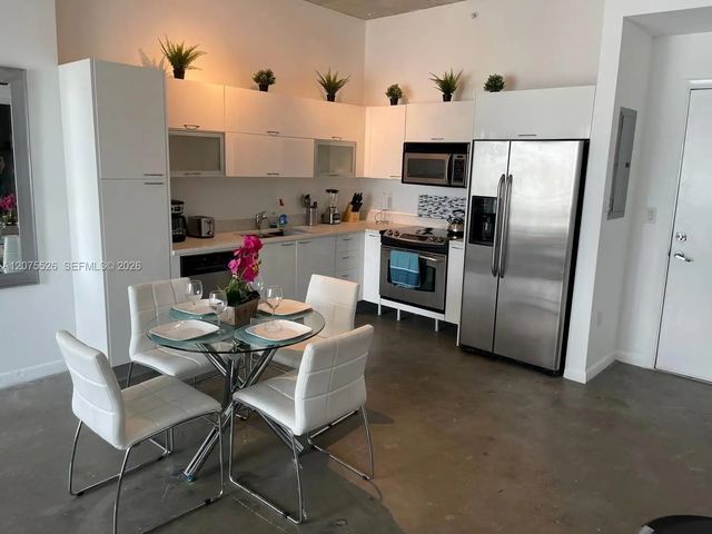 3 of 12 - 133 Ne 2nd Avenue #3405, Miami, FL