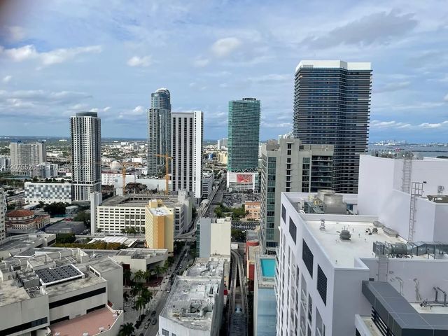 4 of 12 - 133 Ne 2nd Avenue #3405, Miami, FL