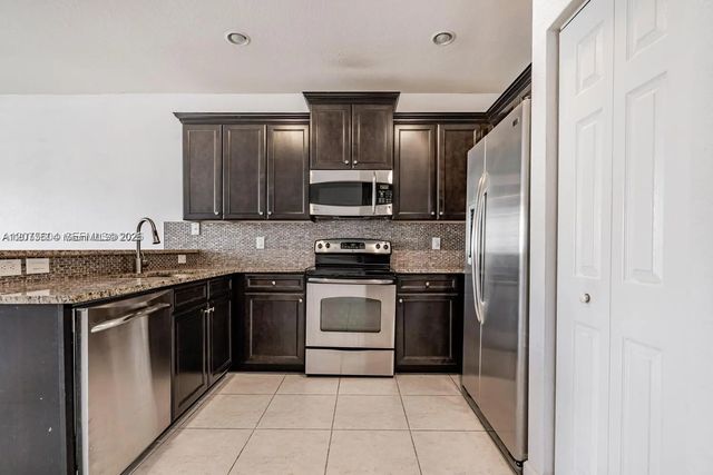 2 of 13 - 8945 Nw 98th Avenue, Doral, FL