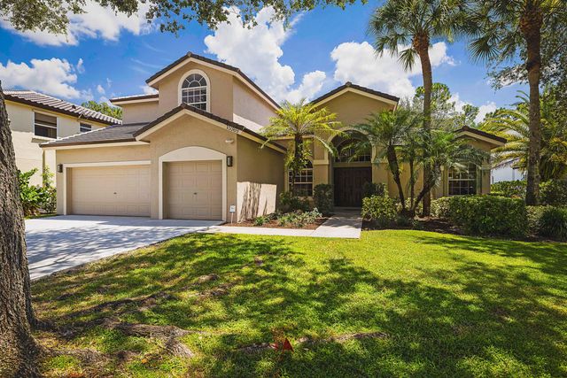 15369 Whispering Willow Drive, Wellington