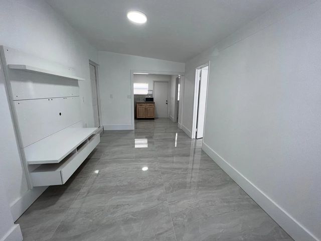 4 of 19 - 4040 Ne 12th Terrace, Pompano Beach, FL
