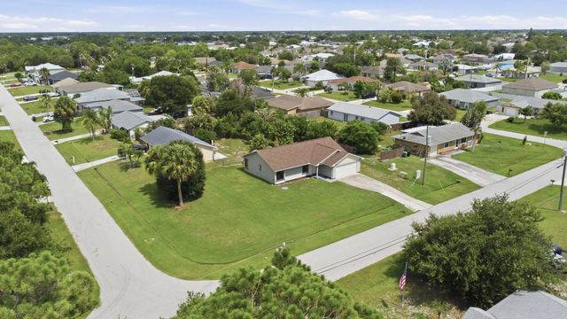 4057 Sw Haycroft Street, Port St. Lucie