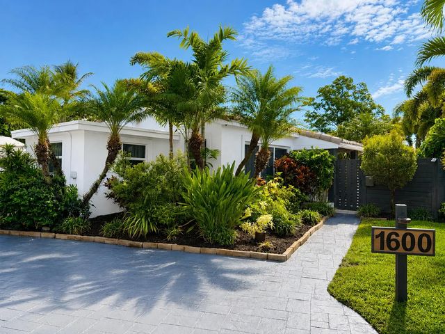2 of 25 - 1600 Nw 4th Avenue, Fort Lauderdale, FL