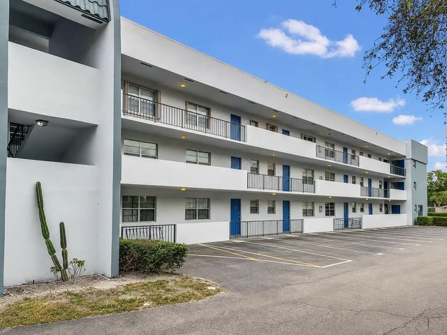 1630 Embassy Drive #309, West Palm Beach
