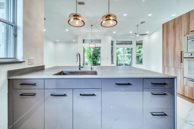 3 of 33 - 5818 Nw 119th Drive, Coral Springs, FL