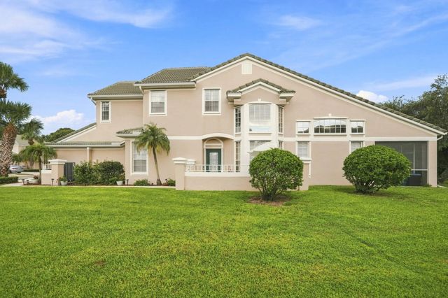 3 of 42 - 1686 Sw Harbour Isles Circle, Port St. Lucie, FL