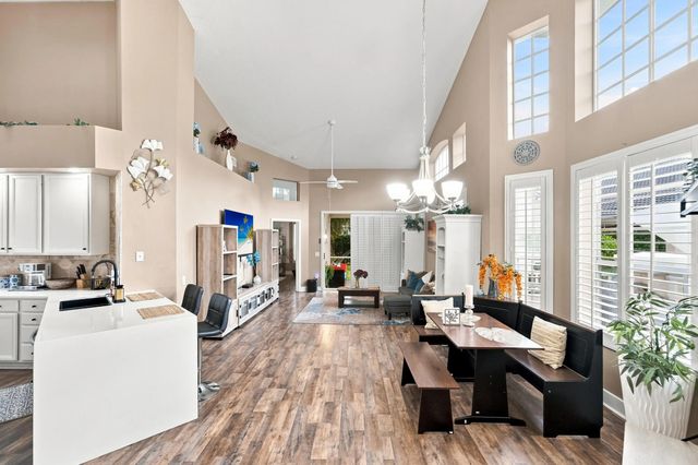 4 of 42 - 1686 Sw Harbour Isles Circle, Port St. Lucie, FL