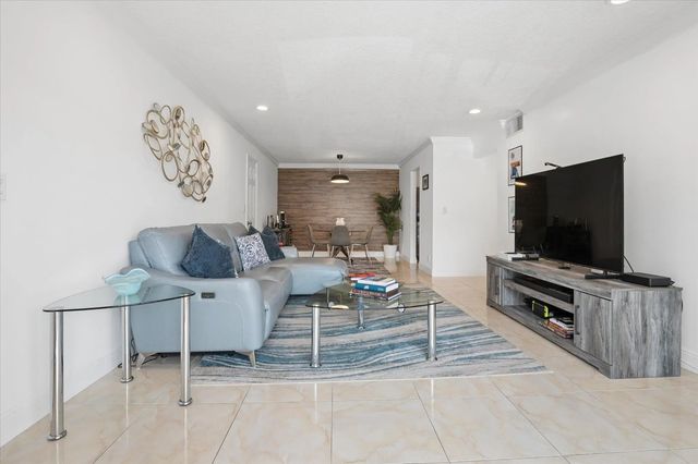 6287 Bay Club Drive #2, Fort Lauderdale