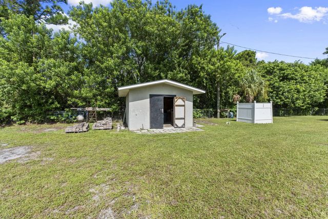5 of 28 - 3920 Edwards Road, Fort Pierce, FL