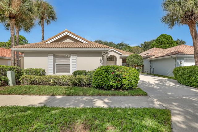 2 of 40 - 204 S Hampton Drive, Jupiter, FL