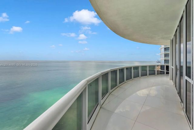 15811 Collins Avenue #3001, Sunny Isles Beach