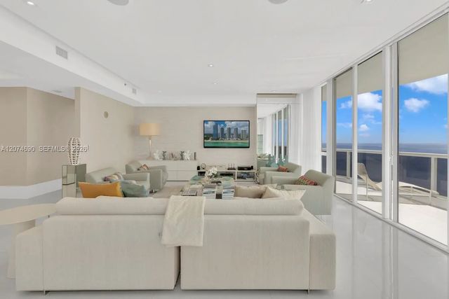 5 of 55 - 15811 Collins Avenue #3001, Sunny Isles Beach, FL