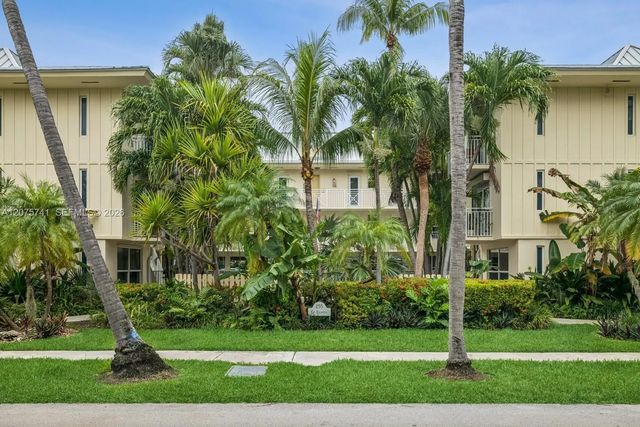 3 of 18 - 255 Sunrise Drive #107, Key Biscayne, FL