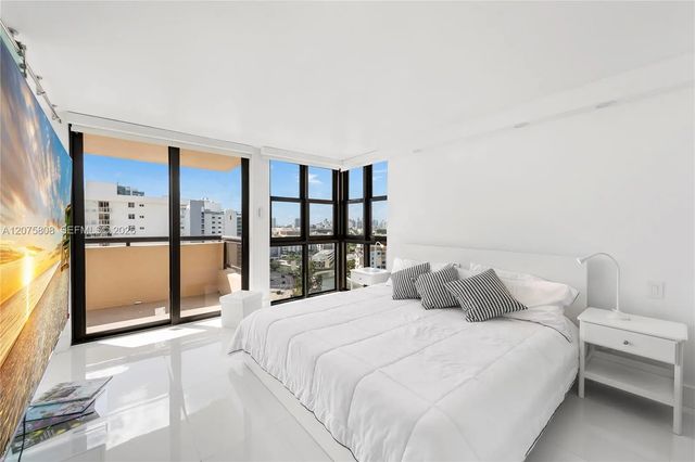 4 of 22 - 2555 Collins Avenue #1714, Miami Beach, FL