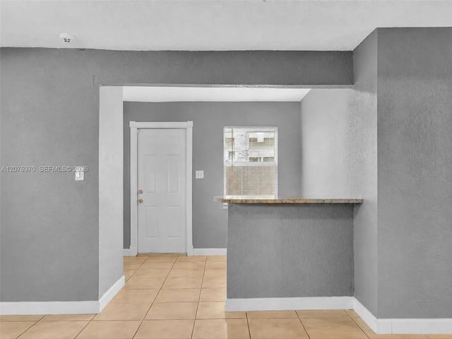 4 of 25 - 2641 Nw 21st Street, Fort Lauderdale, FL