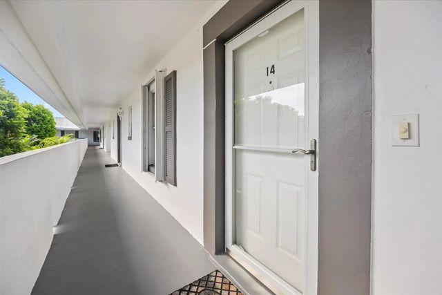 2 of 26 - 801 Se Central Parkway #14, Stuart, FL