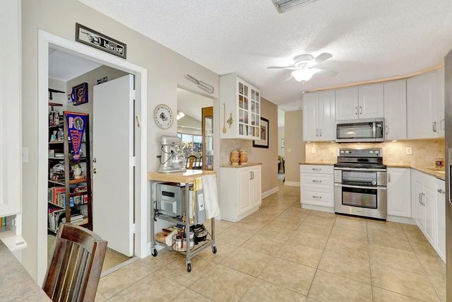 5 of 62 - 8630 Bridle Path Court #207, Davie, FL
