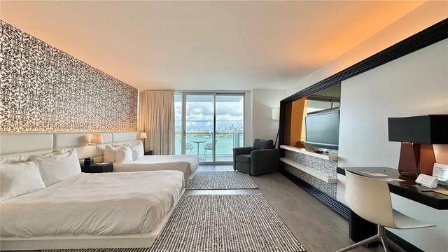3 of 22 - 1100 West Avenue #812, Miami Beach, FL
