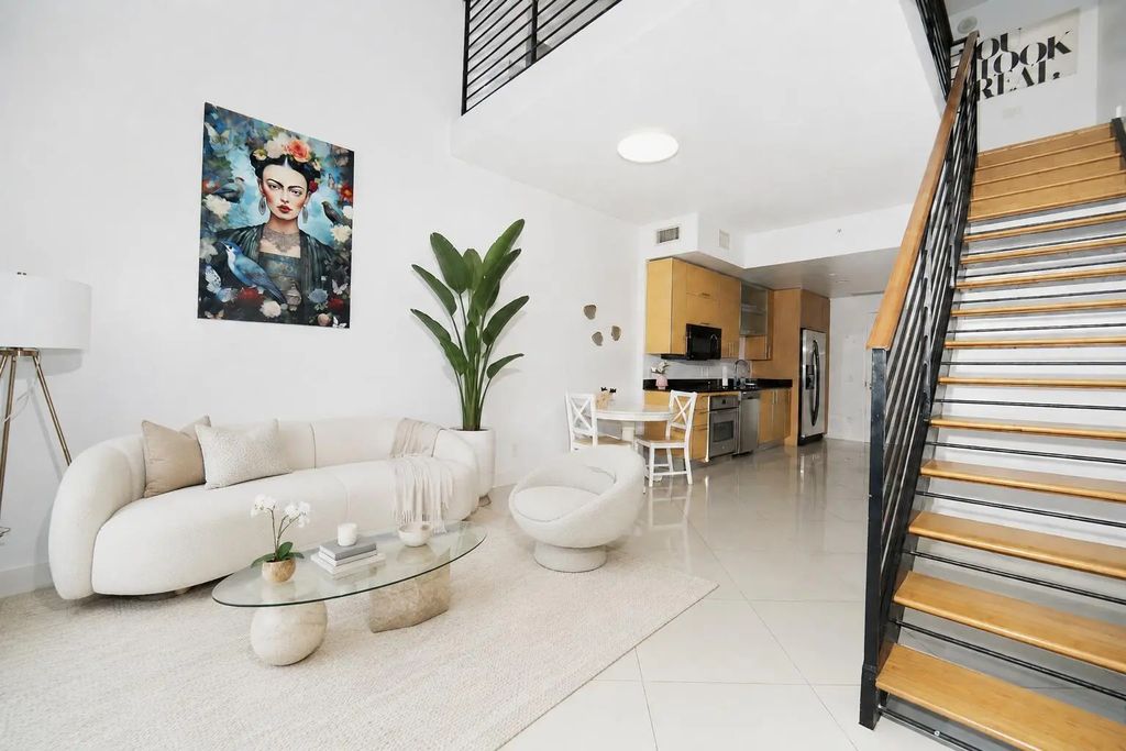 60 Sw 13th Street #1418, Miami
